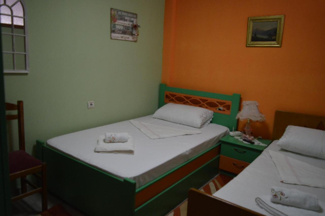 Inn Korca, Center City Apartament ภายนอก รูปภาพ